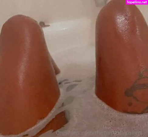 The Banana Queen OnlyFans Thumbnail #Ohr2N929d5