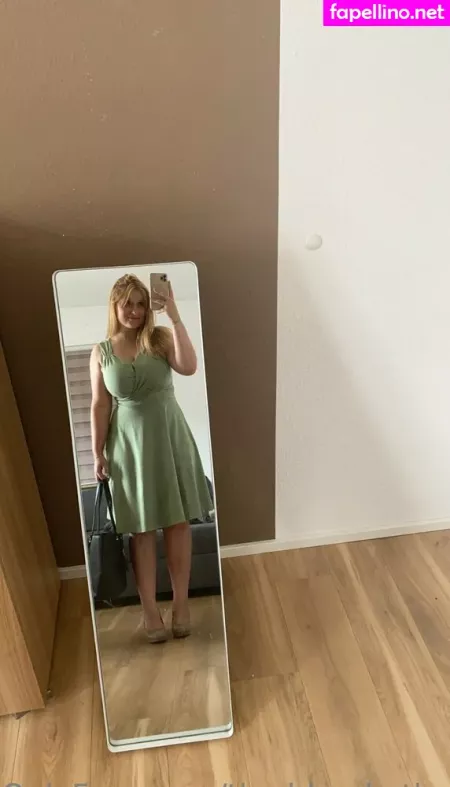 The Blonde The Brunette OnlyFans Thumbnail #0UTQMiWCc9