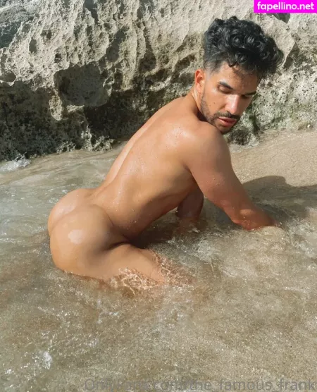 The Famous Frank OnlyFans Thumbnail #y9qLhQhxOR