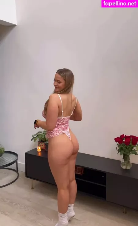 The Girl In Lingerie OnlyFans Thumbnail #3VCEX8Jfj9