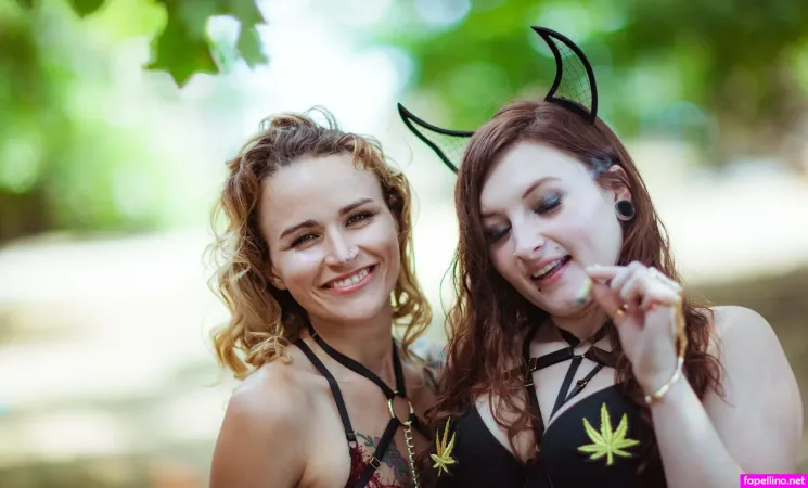 The Honey Hives OnlyFans Thumbnail #3WOs25Kxaf