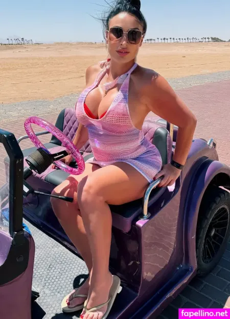 The Modern Wife OnlyFans Thumbnail #QV2yNYgbz8