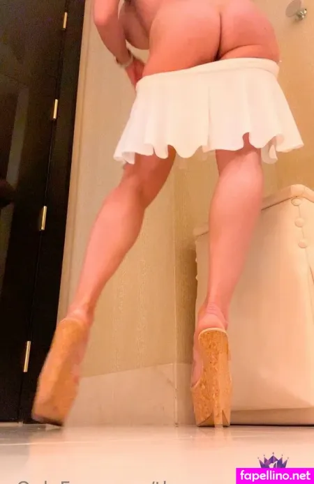 The Queens Feet OnlyFans Thumbnail #gSiNkhs1MK