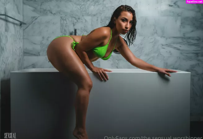 The Sensual Worshipper OnlyFans Thumbnail #uFMmOOo0mL