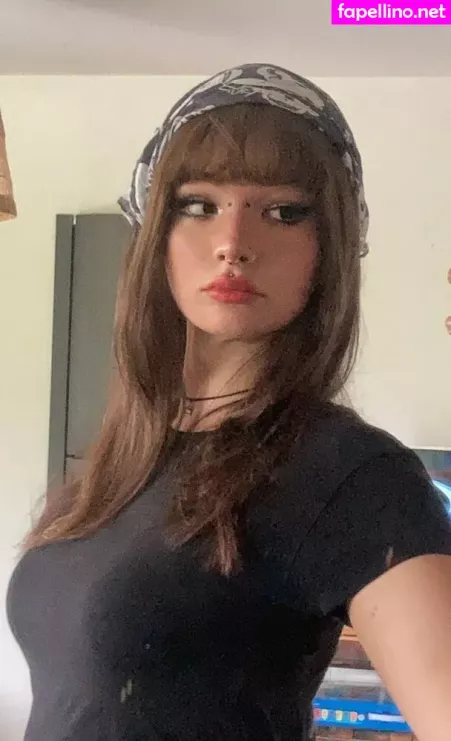 The Slutty Grunge OnlyFans Thumbnail #Shwzr2RldV