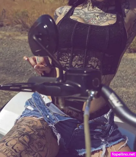 The Tattoo Lady OnlyFans Thumbnail #KtDagNJtNc