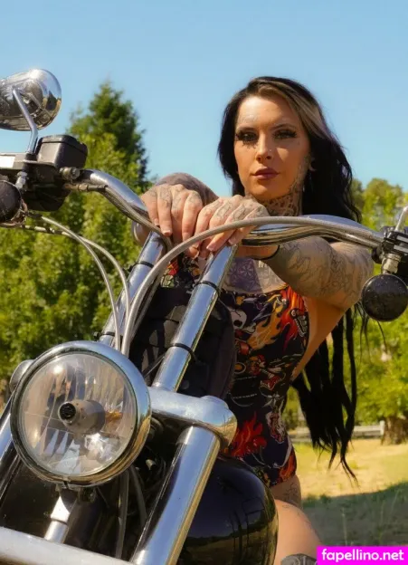 The Tattoo Lady OnlyFans Thumbnail #MIyywYNyJo