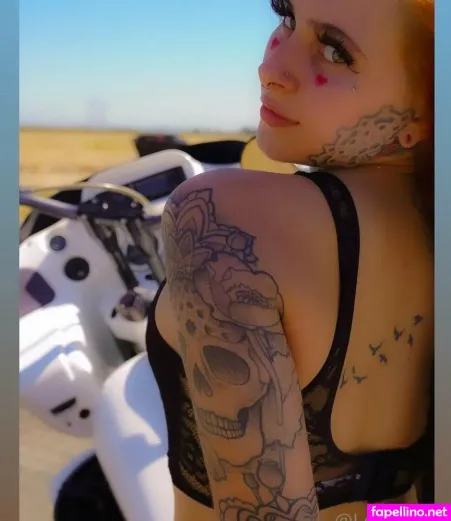 The Tattoo Lady OnlyFans Thumbnail #k4NjdCC4Wl