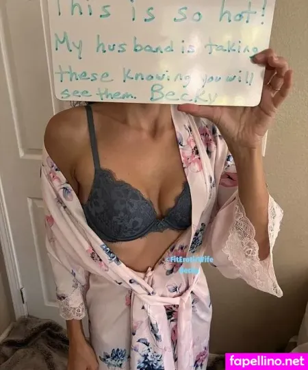 The Topless Wife OnlyFans Thumbnail #XZF5Uq6hEF