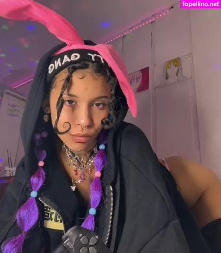 The Unholychi OnlyFans Thumbnail #Vd2MUVhRYo