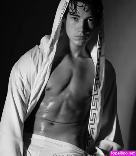 The Wolf Ka OnlyFans Thumbnail #t60g3Mf8Rm