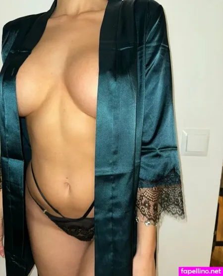 Thea 876 OnlyFans Thumbnail #F9Q3FMlrOz