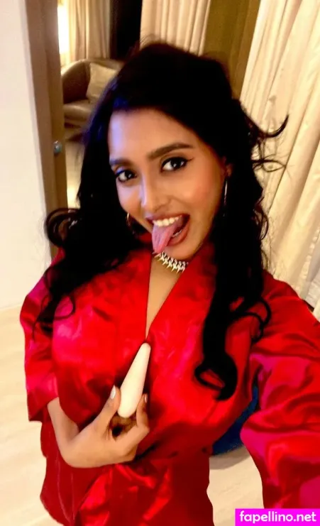 Thea D Suuza OnlyFans Thumbnail #AvzsYQZLHu