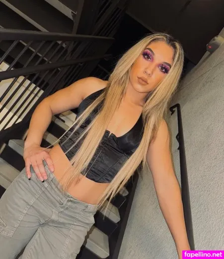 Thea Hail OnlyFans Thumbnail #mqC1CmG8H9