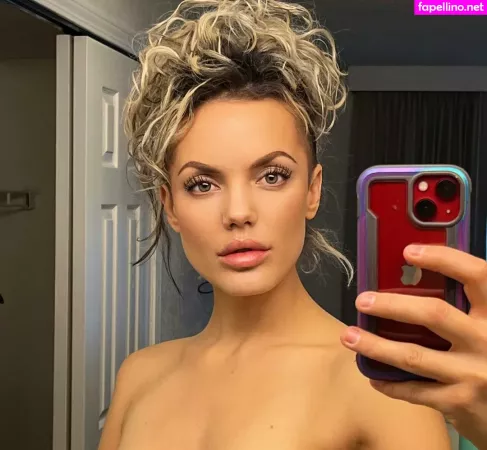 Thea Ulrich OnlyFans Thumbnail #Wthr7gldSq