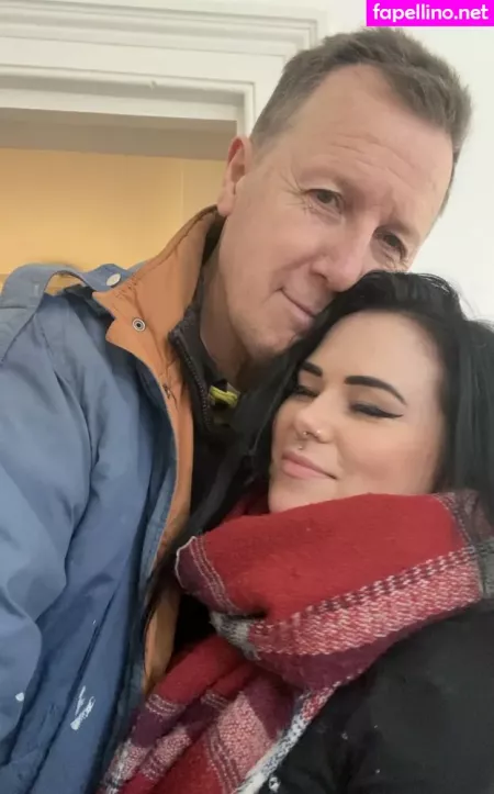 Theagegapcouple OnlyFans Thumbnail #eUah1EaFKU