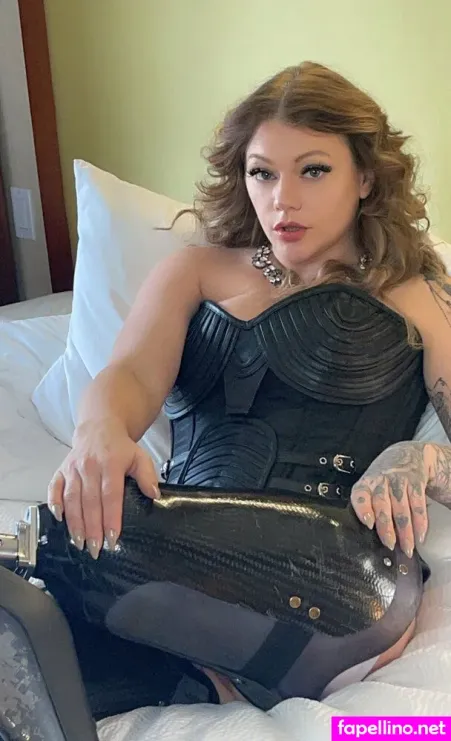 Theamputeebitch2 OnlyFans Thumbnail #H4OaLlAG25