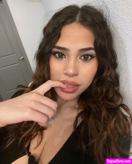 Thearabellamae OnlyFans Thumbnail #Jw08c3Fkes