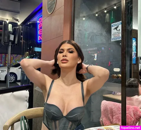 Thebarbiebella OnlyFans Thumbnail #UmzdiWw19x
