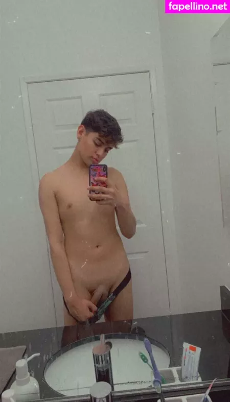 Thebarbieetwink OnlyFans Thumbnail #EZOWUaRo1B