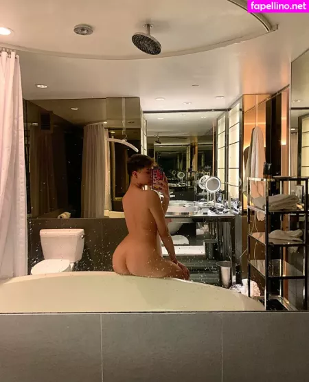 Thebarbieetwink OnlyFans Thumbnail #tOE5OuRe3F
