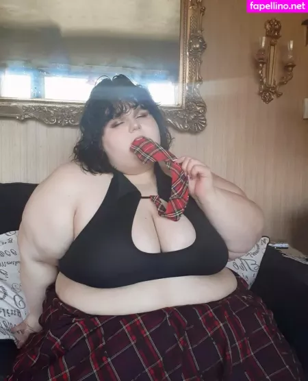 Thebbwarabellarose OnlyFans Thumbnail #XsJZhIROL8