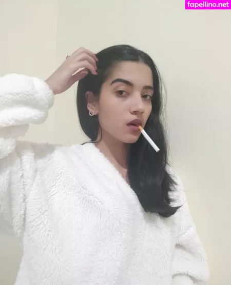 Thebeautyofsmoking OnlyFans Thumbnail #Z2aXzYo1fQ