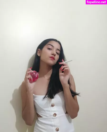 Thebeautyofsmoking OnlyFans Thumbnail #crki9UHU6p