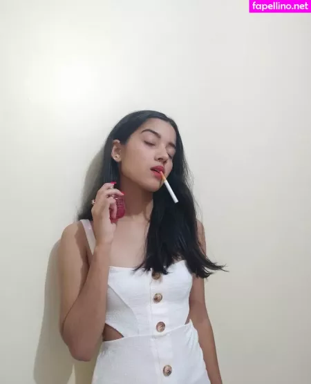 Thebeautyofsmoking OnlyFans Thumbnail #dwS6GG38NS