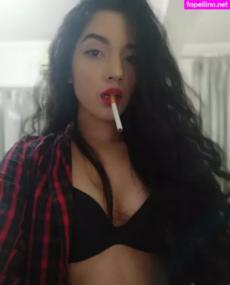 Thebeautyofsmoking OnlyFans Thumbnail #k1bzNGEMWc