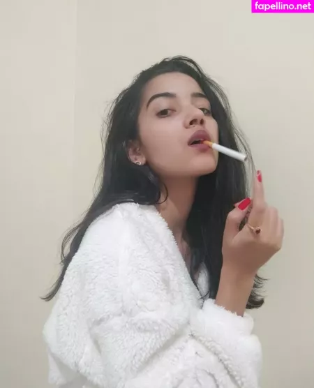 Thebeautyofsmoking OnlyFans Thumbnail #m9ERlDAc5y