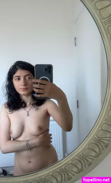 Thebeautyqueenzelle OnlyFans Thumbnail #Bn4WnLZ4La