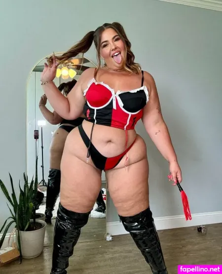 Thebigbootybarbie OnlyFans Thumbnail #iXn8alM4Ku