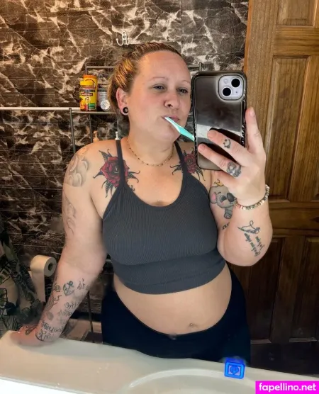 Theblondebabee OnlyFans Thumbnail #d2WGkamfZ6