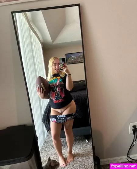 Theblondeshortcake OnlyFans Thumbnail #yainggs1ET