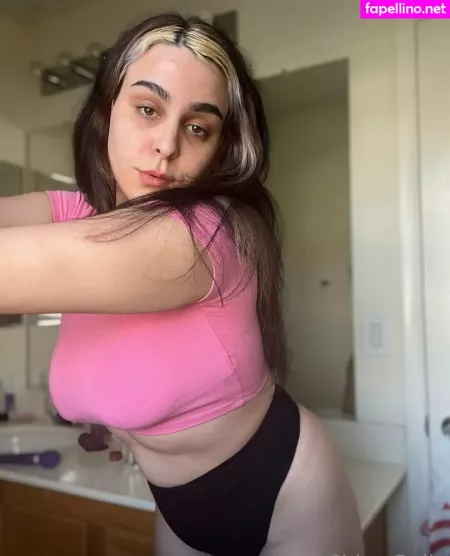 Thechloebelle OnlyFans Thumbnail #KEFTUFHM1G