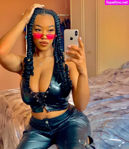 Thecleopatraway OnlyFans Thumbnail #0uCxo4PX2N