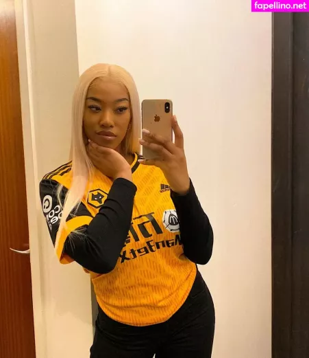 Thecleopatraway OnlyFans Thumbnail #qNcSWkG2QY