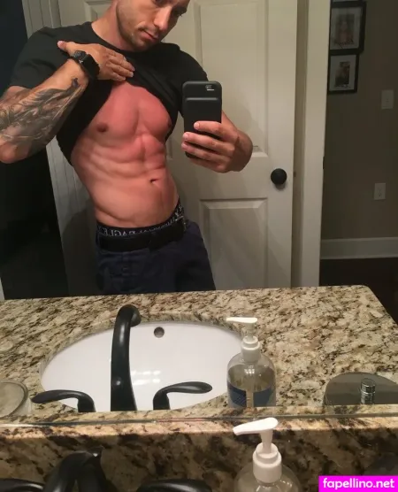 Theclydeparker OnlyFans Thumbnail #2O4kWQNU7y