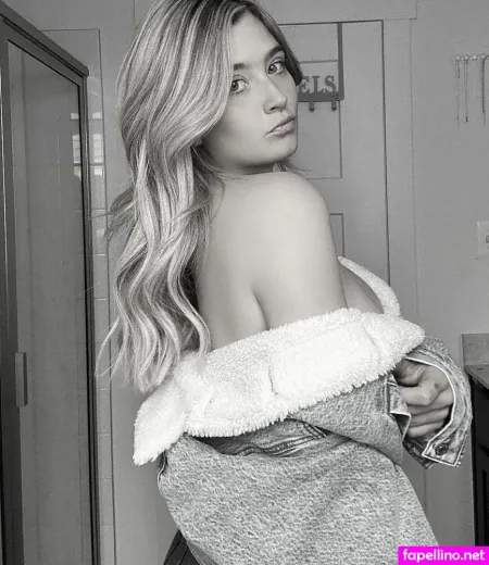 Thecourtneynextdoor 1 OnlyFans Thumbnail #eVpfJVLbKb