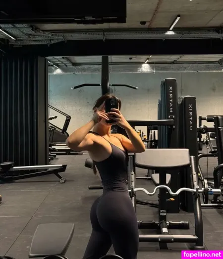 Thedarlla OnlyFans Thumbnail #t1ISEIErbo