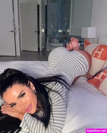 Thedesireedesire OnlyFans Thumbnail #TjdWajQeYc