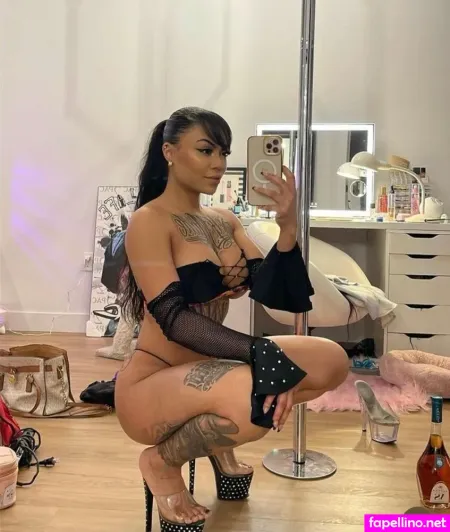 Thedressyguru OnlyFans Thumbnail #PcP3XIkCQU