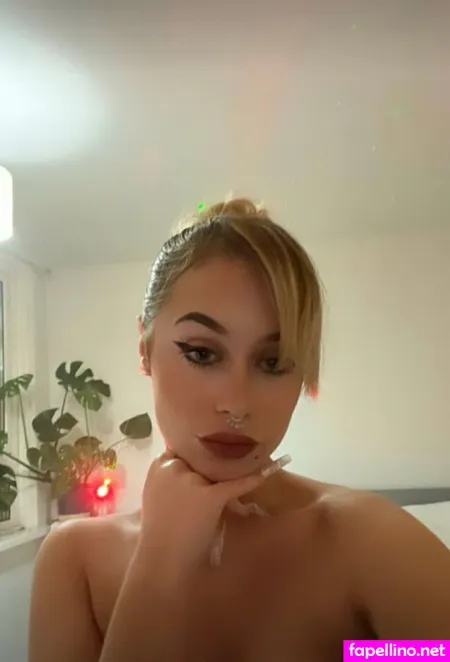 Theduchessamara OnlyFans Thumbnail #1WM0CPtiPA