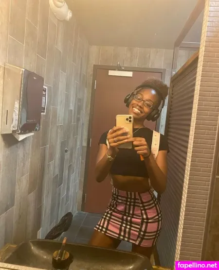 Theebimbokitty OnlyFans Thumbnail #0UInCGMH4D