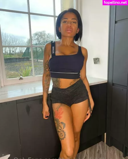 Theebonyfetishqueen OnlyFans Thumbnail #3DNrypj6bU