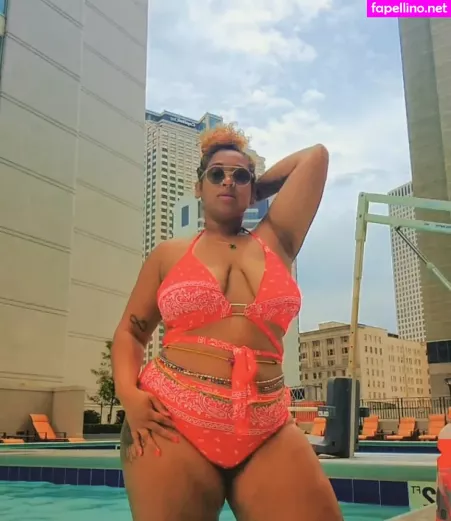 Theechinawhite OnlyFans Thumbnail #HErpxmHi3l