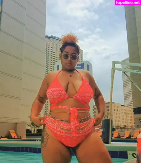 Theechinawhite OnlyFans Thumbnail #MSpHVakruu