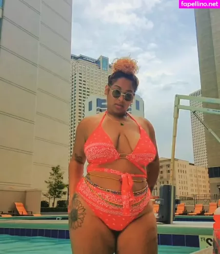 Theechinawhite OnlyFans Thumbnail #ckpoESj0Bi