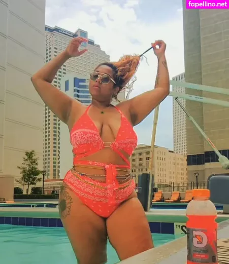 Theechinawhite OnlyFans Thumbnail #iKqTW8yOb3
